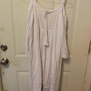 Ariat cold shoulder dress